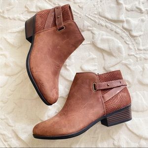 Clark’s Glady Booties NEW size 9.5